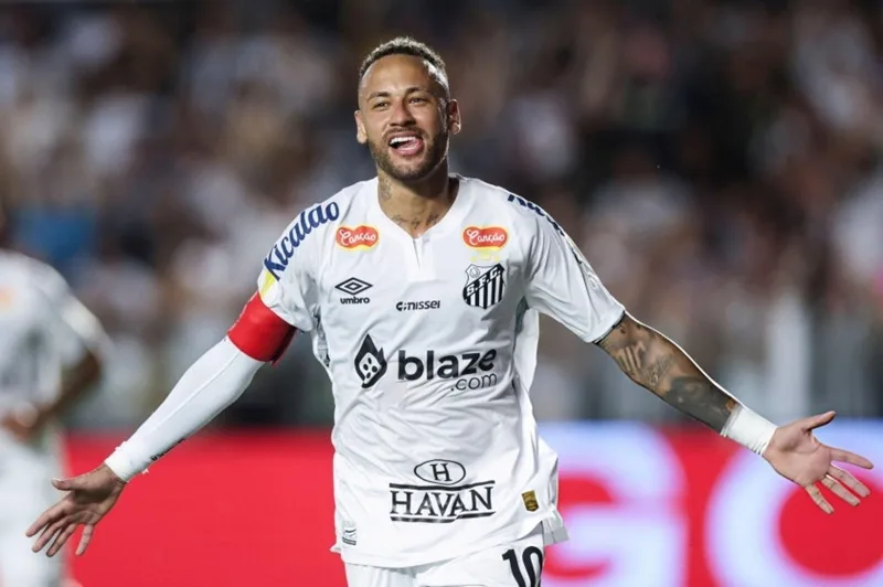 Quyết định lãng mạn của số 10 khi trở lại khoác áo đội bóng thời thơ ấu Santos FC ở tuổi băm.