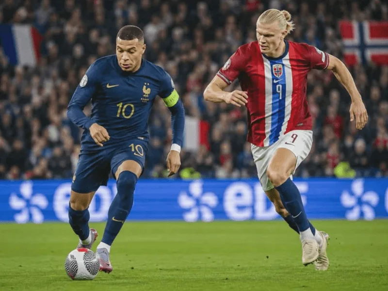 Erling Haaland và Kylian Mbappé – Những siêu sao thế hệ mới được kỳ vọng phá vỡ các kỷ lục.