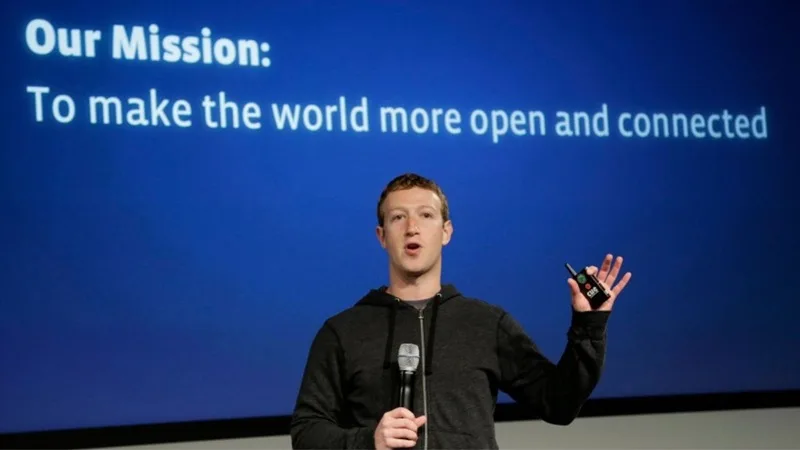 Tỷ phú Mark Zuckerberg thuyết trình về tầm nhìn chiến lược công nghệ tương lai tại sự kiện của tập đoàn.