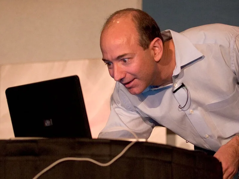 Tỷ phú Jeff Bezos sở hữu tư duy kỹ thuật vượt trội từ những ngày còn học tại Đại học Princeton.