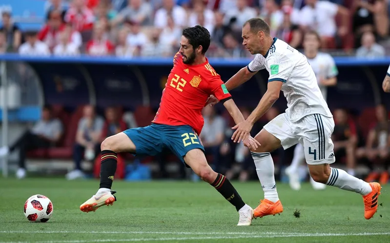 Sự tiến hóa của Tiki Taka hiện đại vẫn giữ vững giá trị kiểm soát không gian đỉnh cao.